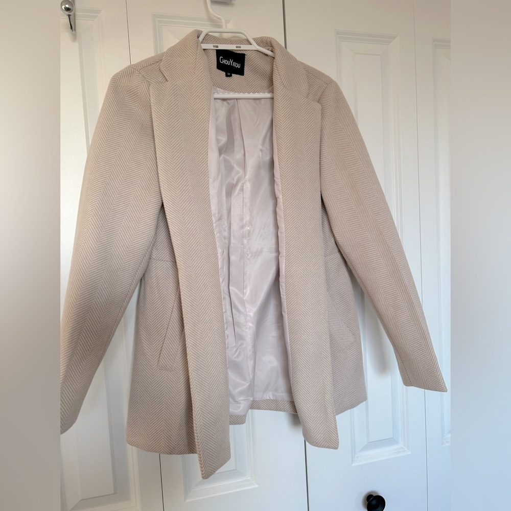 Gaiam Women's Cream Blazer